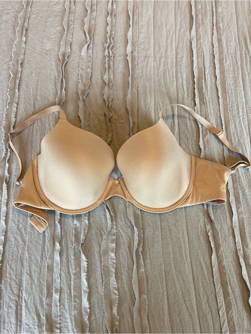 NWOT Betsey Johnson T-Shirt Bra “Forever Perfect”